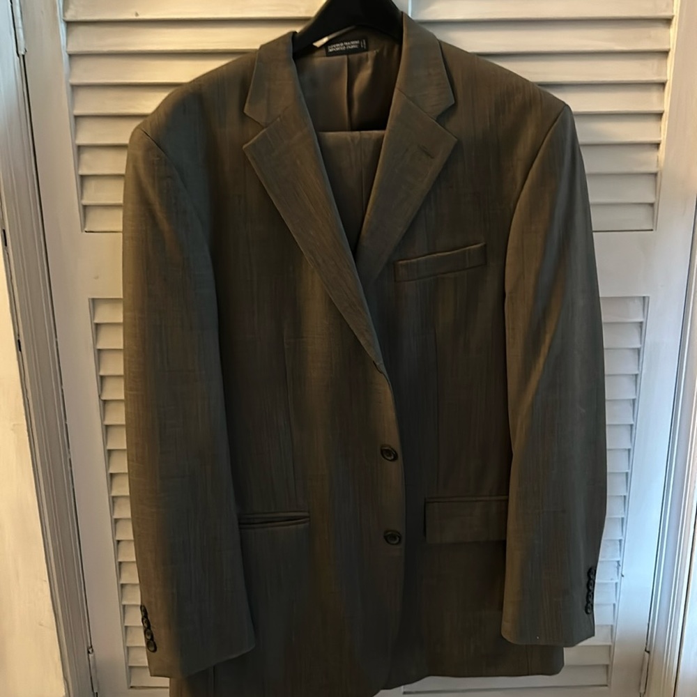 Nautica Men’s suit, Great condition. 42L x W36. Brown